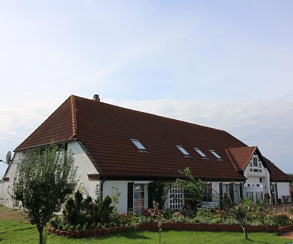 Landhaus Nordsee-Peerhuus Schleswig-Holstein Friedrichskoog Exterior Detail