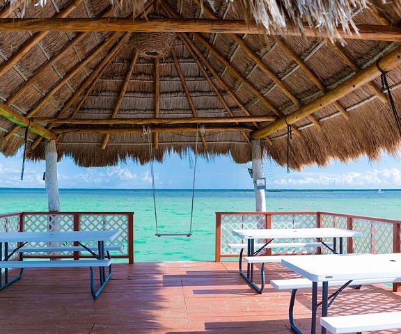 Casa Aakal Lagoon Front Quintana Roo Bacalar Exterior Detail
