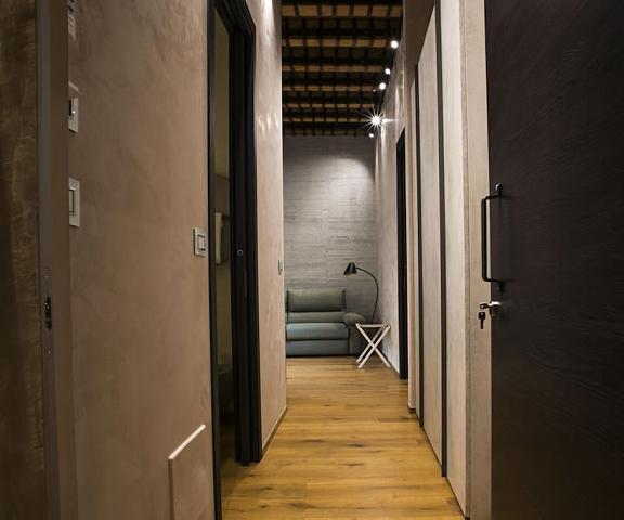 Edward Rooms & Wellness Puglia Trani Interior Entrance