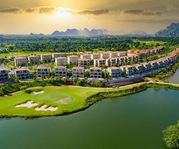 Wyndham Sky Lake Resort and Villas null Hanoi Aerial View