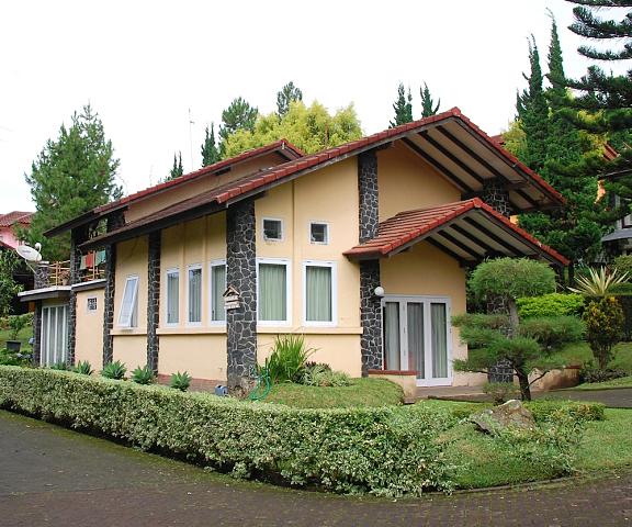 Villa ChavaMinerva Istana Bunga-Lembang West Java Parongpong Facade
