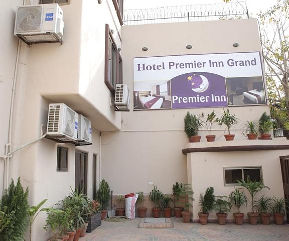Hotel Premier Inn Grand null Lahore Exterior Detail