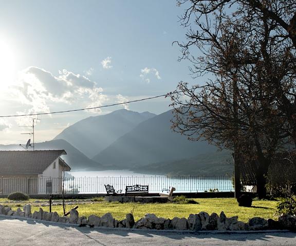 Residence Orto Di Venanzio Abruzzo Barrea Lake