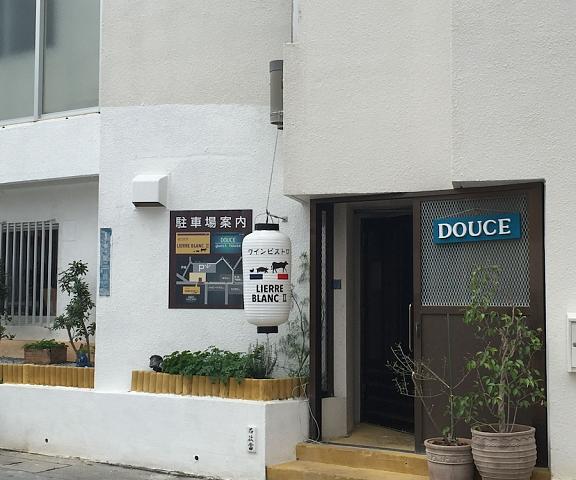 Douce Okinawa (prefecture) Ginowan Entrance