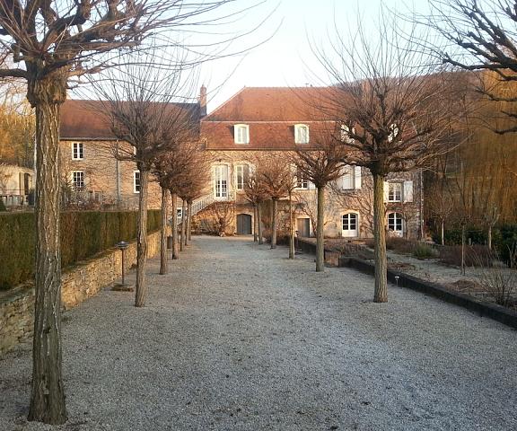 Moulin Renaudiots Bourgogne-Franche-Comte Autun Entrance