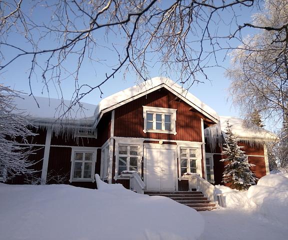 LAURI Historical Log House Manor Rovaniemi Rovaniemi Entrance