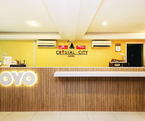 Super OYO 443 Crystal City Hotel Pahang Kuantan Reception