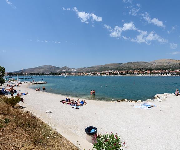 Apartments & Rooms Žaja Split-Dalmatia Trogir Beach