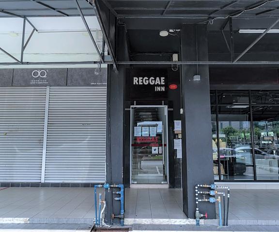 OYO 90375 Reggae Inn Sarawak Bintulu Facade