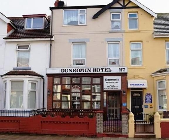 Dunromin Hotel England Blackpool Facade