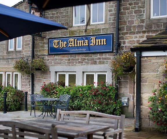 The Alma Inn England colne Facade