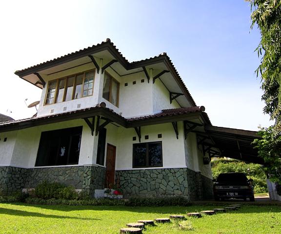 Villa ChavaMinerva Dima - Ciater West Java Ciater Facade
