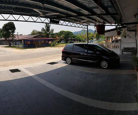 Teruntum 96 Guesthouse Pahang Kuantan Parking