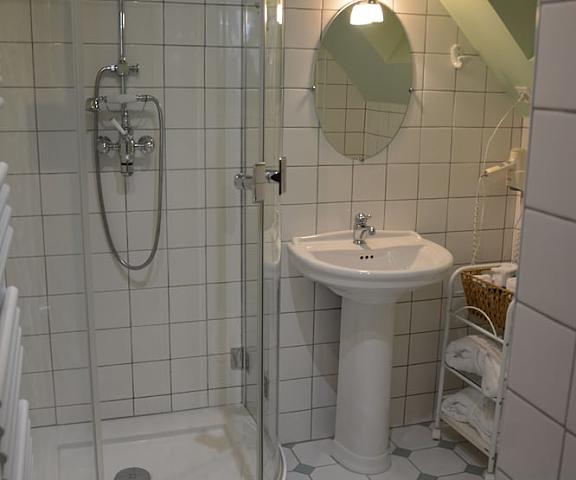 Chambre d'hotes Le Clos de Provins Ile-de-France Provins Bathroom