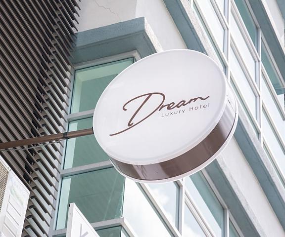Dream Luxury Hotel Johor Muar Exterior Detail
