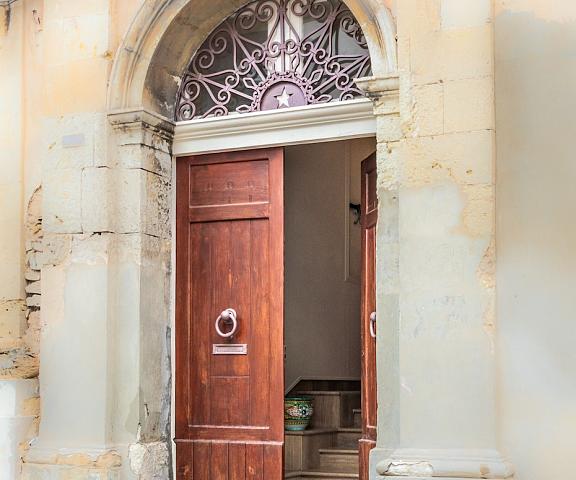 Liberty Guest House Sicily Avola Entrance