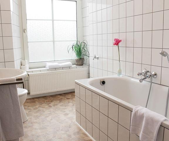 Kamper Hof Appartements North Rhine-Westphalia Rheinberg Bathroom