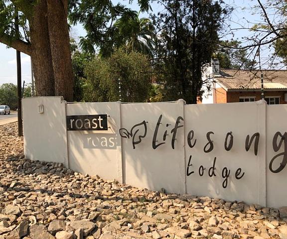Lifesong Lodge null Kitwe Facade