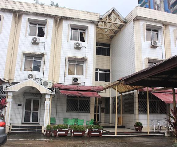 Hôtel Beau Rivage null Douala Interior Entrance