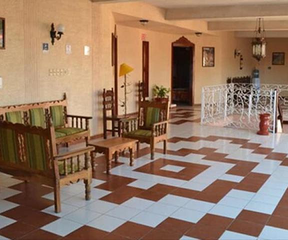 Hotel Plaza Yucatan Ticul Interior Entrance