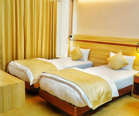 Hotel Gulmohar Grand Assam Jorhat Room