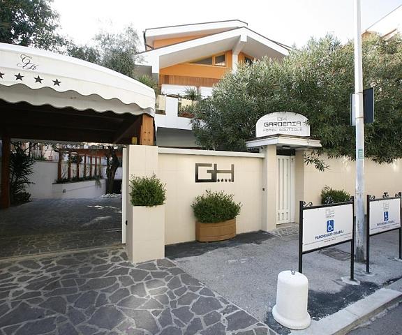 Villa Alba Boutique Hotel Abruzzo Pescara Exterior Detail