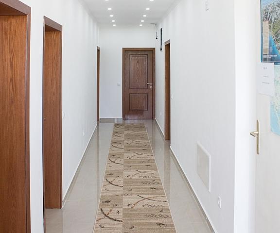 Sija Apartments null Ulcinj Interior Entrance