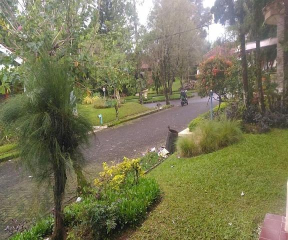 Kota Bunga D West Java Cipanas Property Grounds