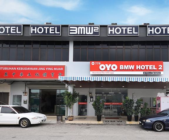 OYO 778 BMW 2 Hotel Johor Muar Exterior Detail