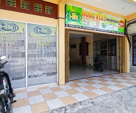 Guest House Taman Sari Syariah Riau Pekanbaru Entrance