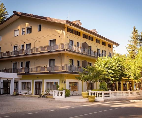 Il Bivacco del Parco Sport Hotel & Residence Calabria Taverna Facade
