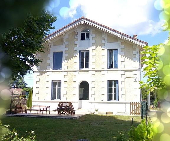 Chambre d'hôtes Montplaisir Nouvelle-Aquitaine Montendre Facade