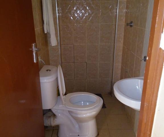Kenton Hotel null Kiambu Bathroom
