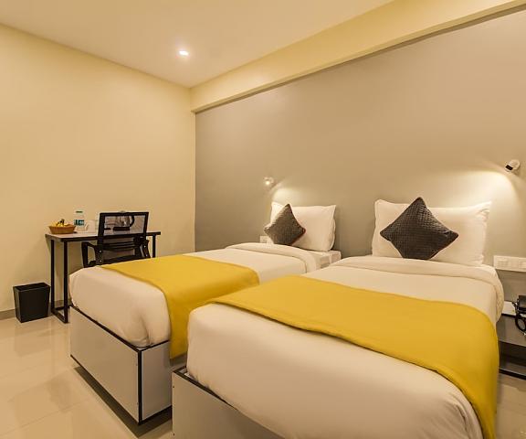 Housemate Hotels Maharashtra Pune Room