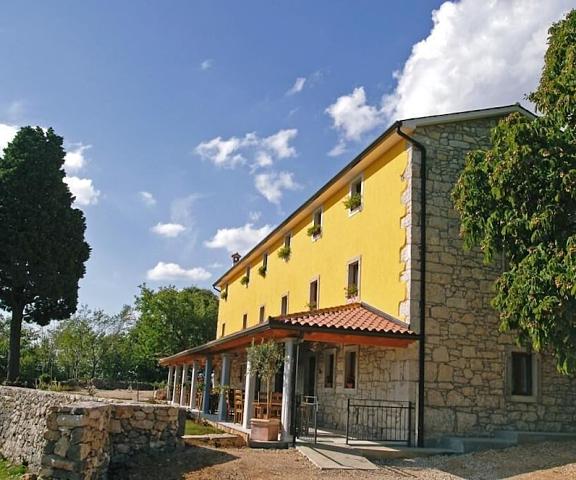 Villa Calussovo Istria (county) Labin Facade
