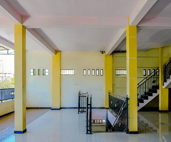 OYO 1759 Family Residence East Java Kediri Interior Entrance