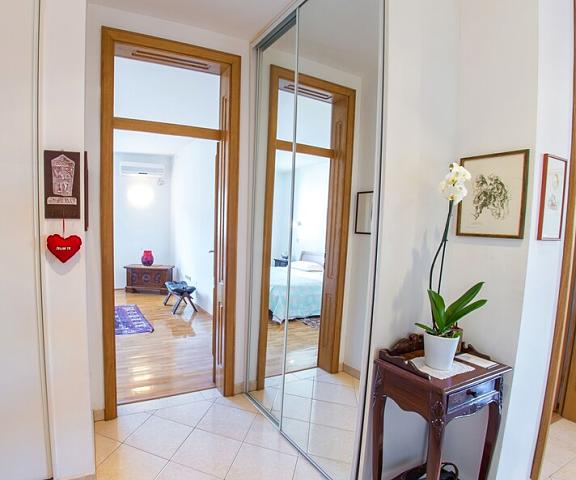 Apartment Italy - Promenade Mostar Herzegovina-Neretva Canton Mostar Interior Entrance