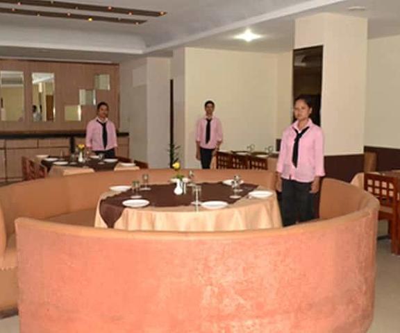 Hotel Ambarish Grand Residency Assam Guwahati Dining Area
