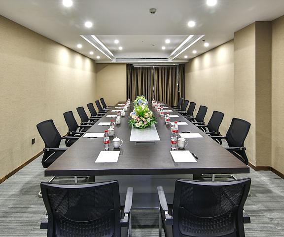 Ramada by Wyndham Zhangjiajie Hunan Zhangjiajie Meeting Room
