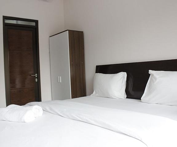 Simply Homey Studio at Gateway Pasteur Apartment near Exit Toll West Java Cimahi Room