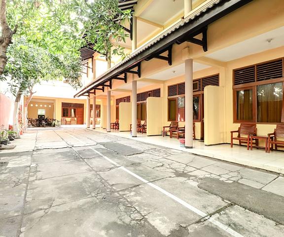 Hotel Bungurasih Syariah East Java Sidoarjo Courtyard