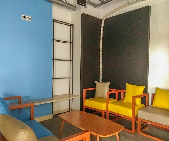 Minimalist Studio Dave Apartment for 2 Pax West Java Depok Interior Entrance