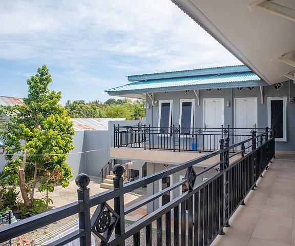 SPOT ON 2063 Bethania Residence null Kupang Porch