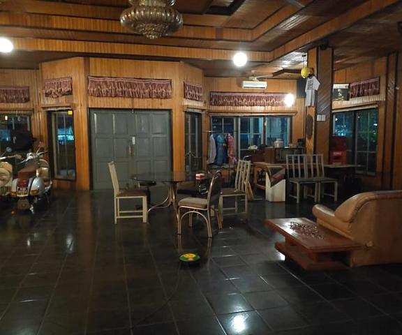 Hotel Triana null Palangkaraya Lobby