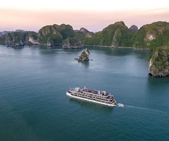 Heritage Cruises Cat Ba Archipelago Quang Ninh Halong Exterior Detail