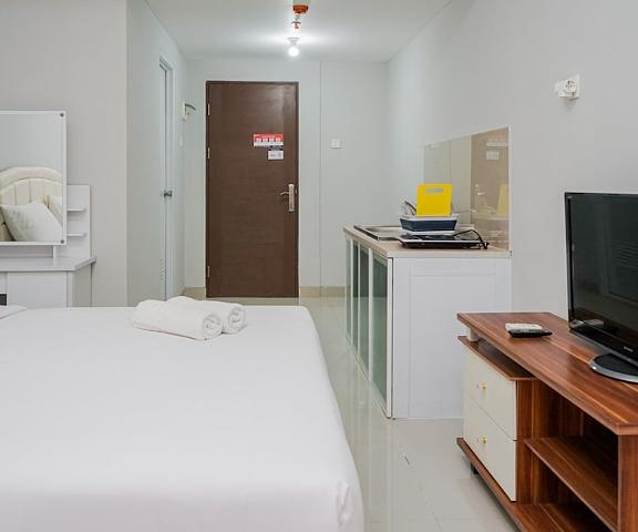 Fully Furnished Studio with Comfort Design Majestic Point Serpong Apartment West Java Serpong Interior Entrance