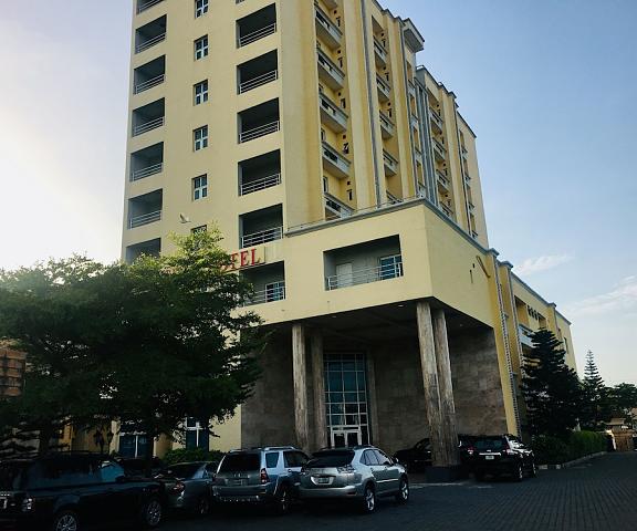 Peninsula Hotel & Towers null Lagos Facade