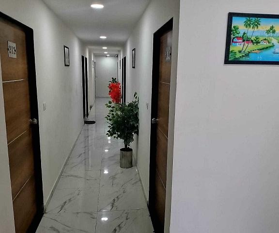 OYO Hotel Radhika Guest House Gujarat Nadiad Lobby