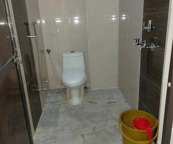 OYO 80508D The Haveli Lounge Rajasthan Udaipur Washroom