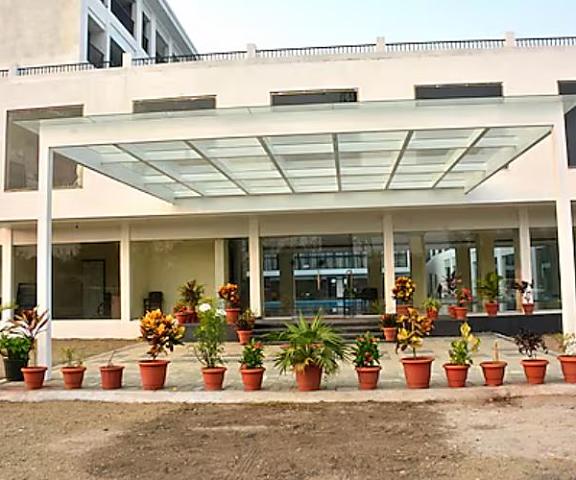 Zest Club Karnataka Gulbarga Hotel Exterior
